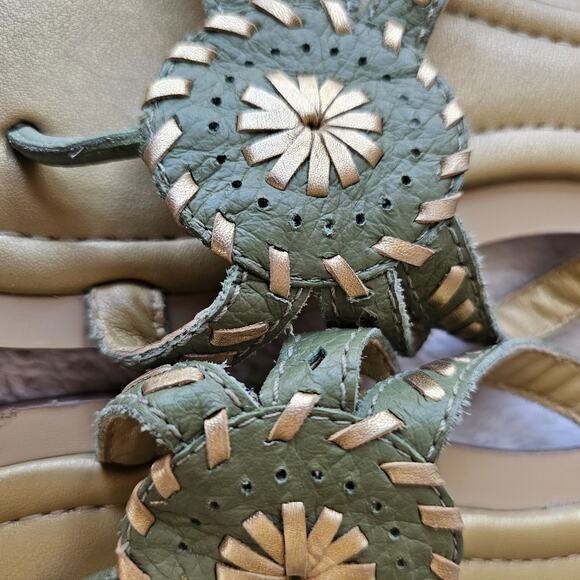 Unisa Newport Thong Sandals Flip‎ Flops Green Woven Leather Medallion Womens 9.5 - Picture 2 of 5